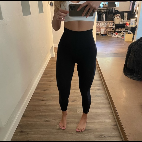 Lululemon Align Leggings - Picture 8 of 8